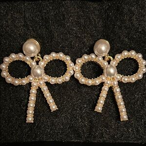 Elegant Pearl Bow Earrings